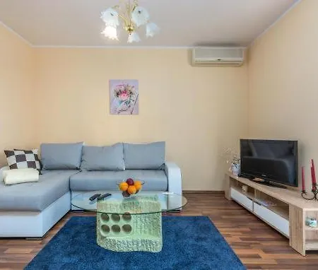 Apartament Liam *