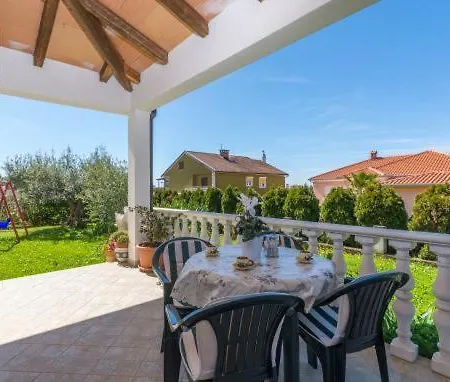 Liam דירה Novigrad Istria