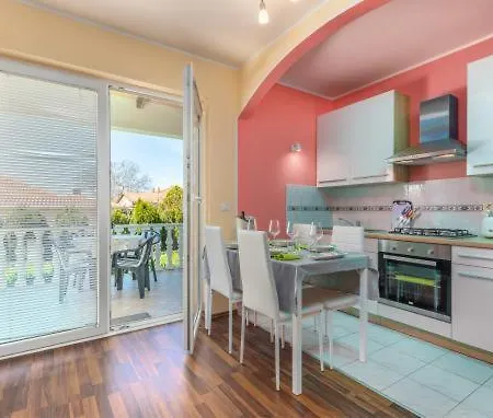 Liam Apartament